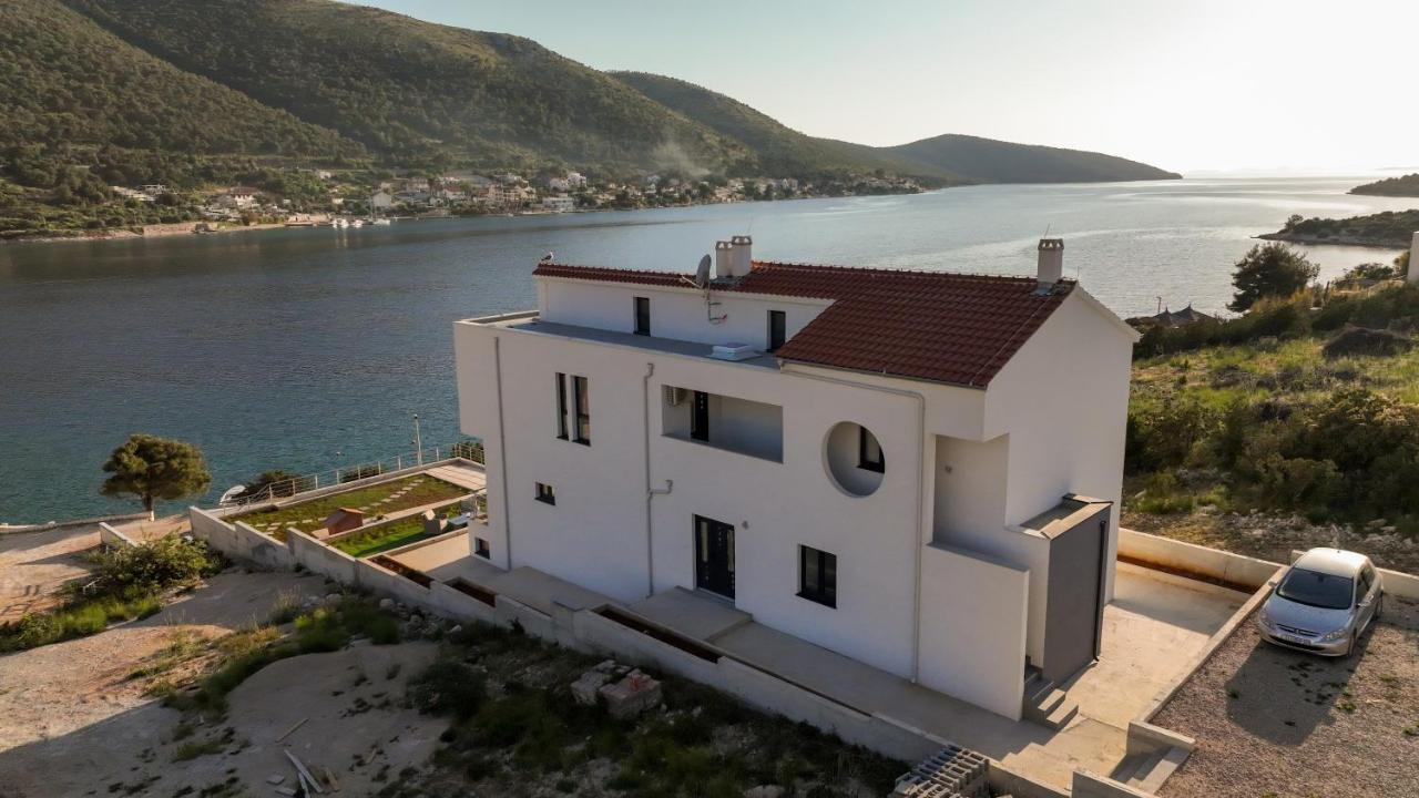 שיבניק Apartments Suzy מראה חיצוני תמונה