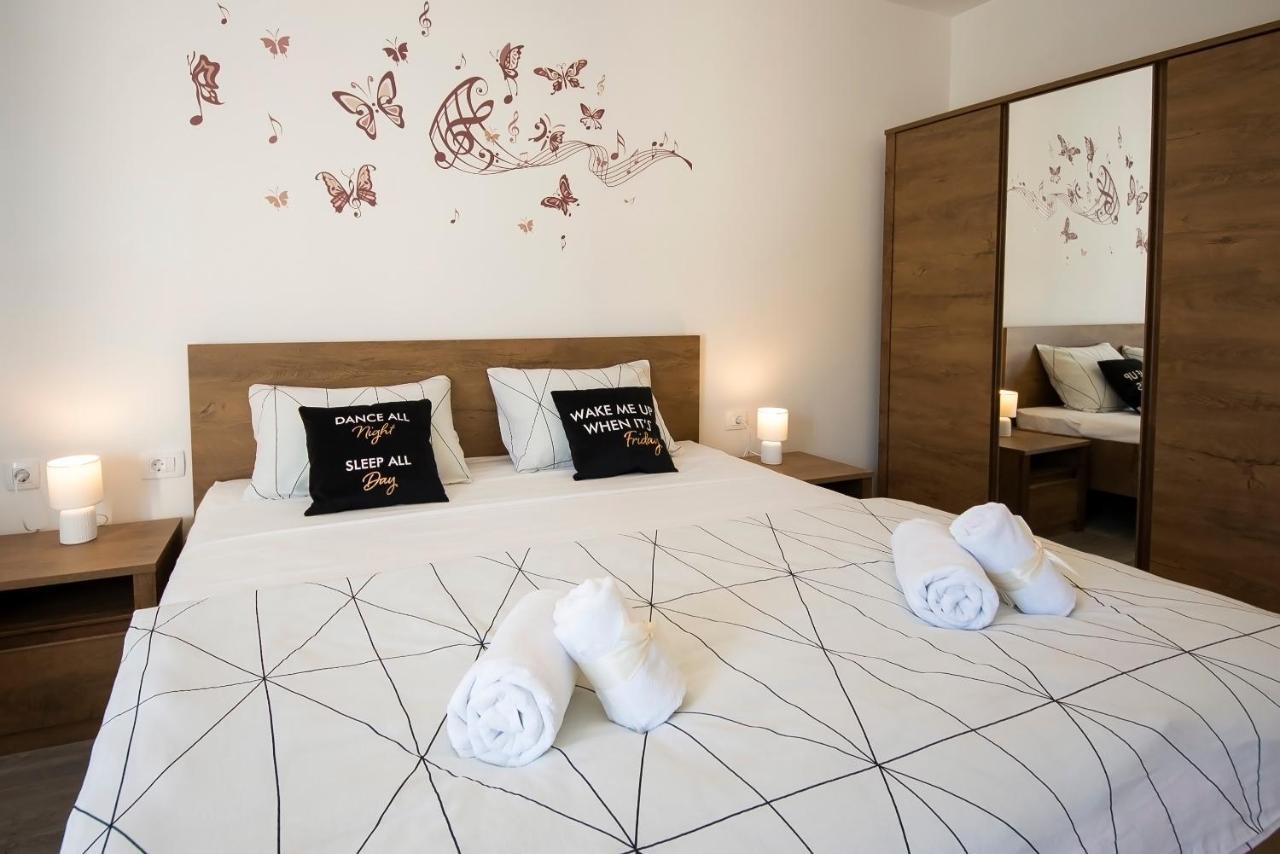 שיבניק Apartments Suzy מראה חיצוני תמונה
