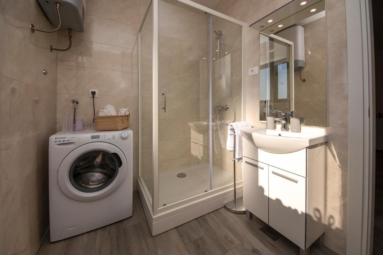 שיבניק Apartments Suzy מראה חיצוני תמונה
