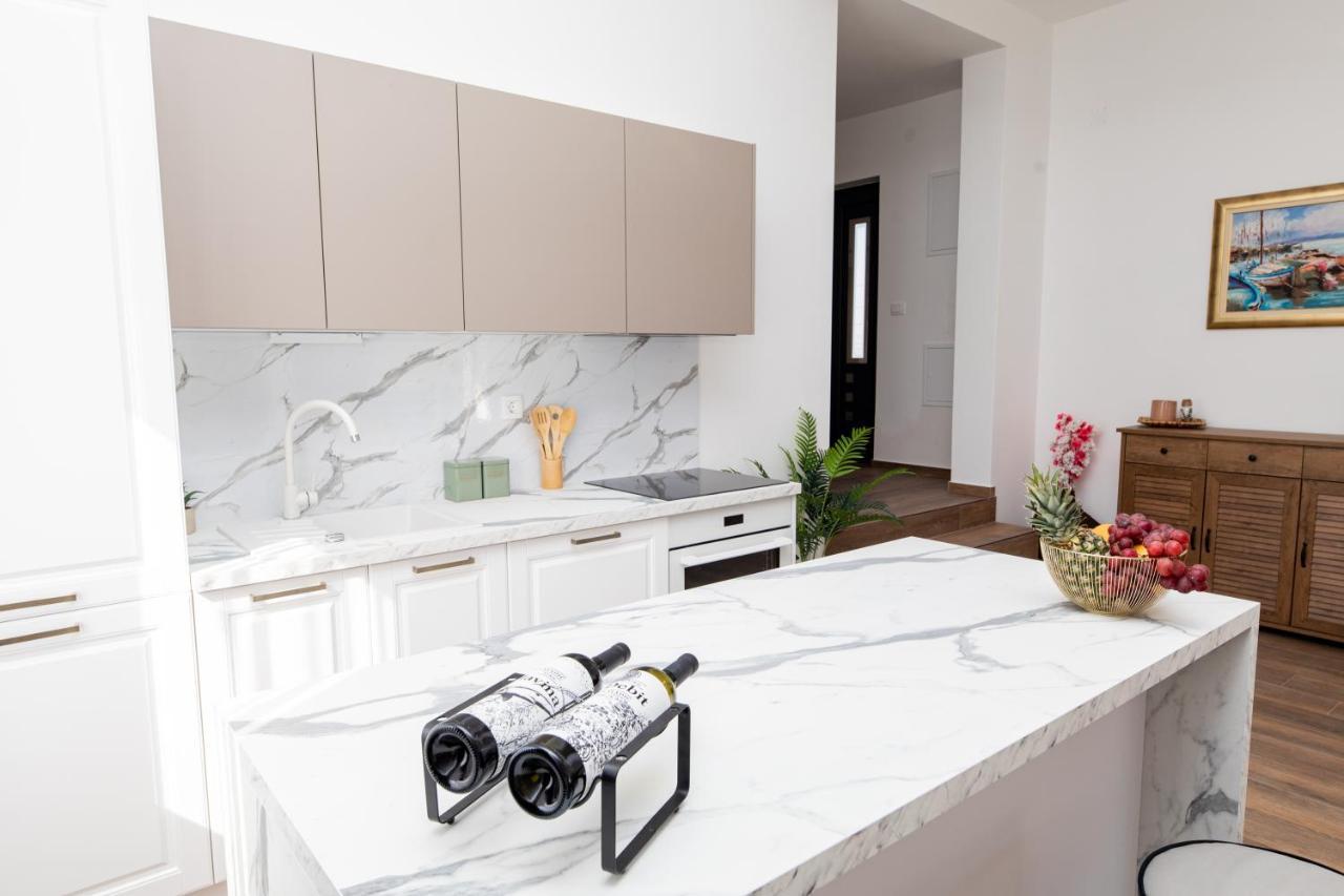 שיבניק Apartments Suzy מראה חיצוני תמונה