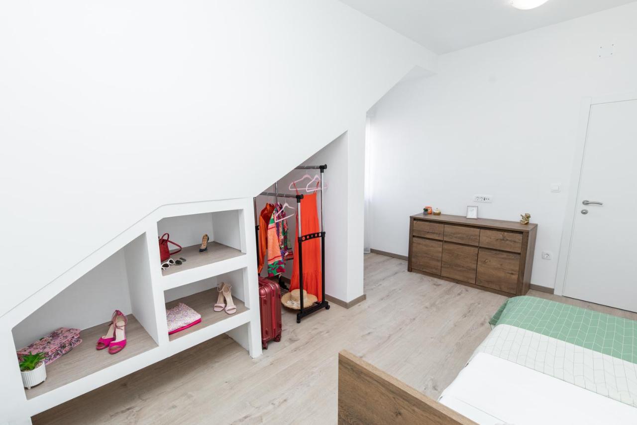 שיבניק Apartments Suzy מראה חיצוני תמונה