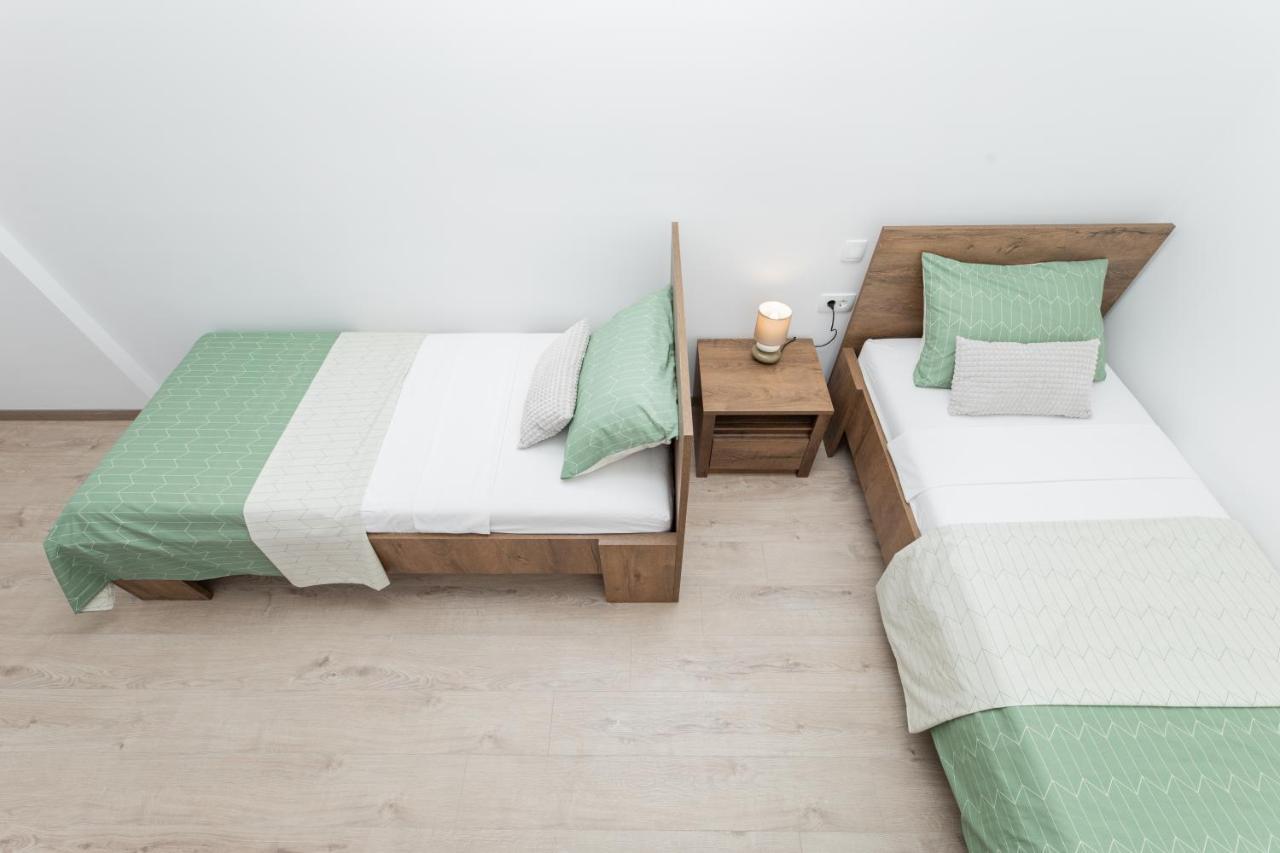 שיבניק Apartments Suzy מראה חיצוני תמונה